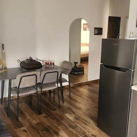 Apartament Hasanaj 1 *